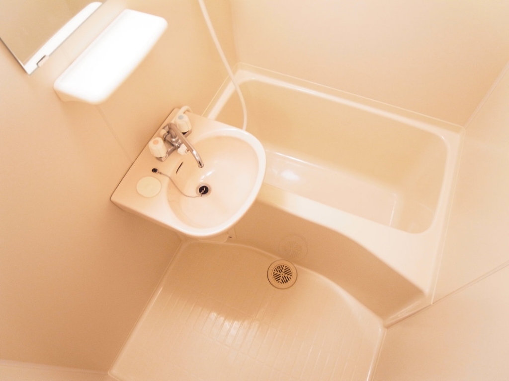 レオパレスファザーンＡ 風呂画像