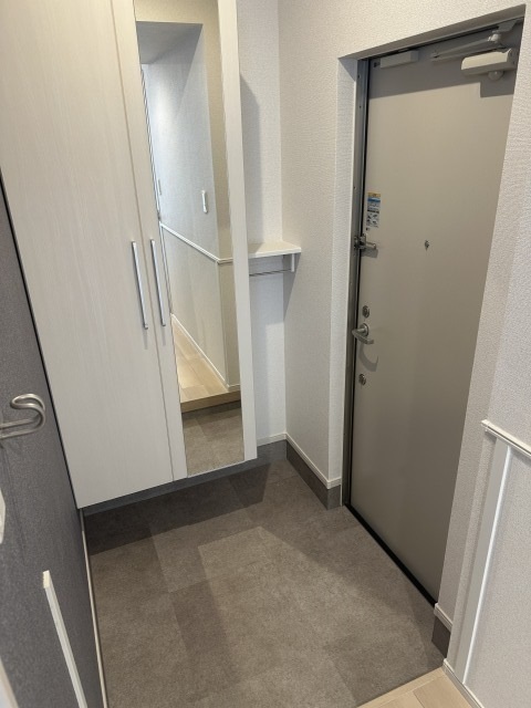 ラ　プルーヴ 玄関