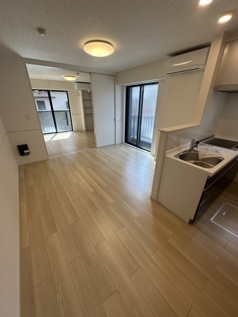 ラ　プルーヴ リビング