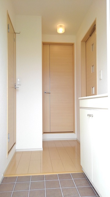 グランデ　ピーヌス 玄関