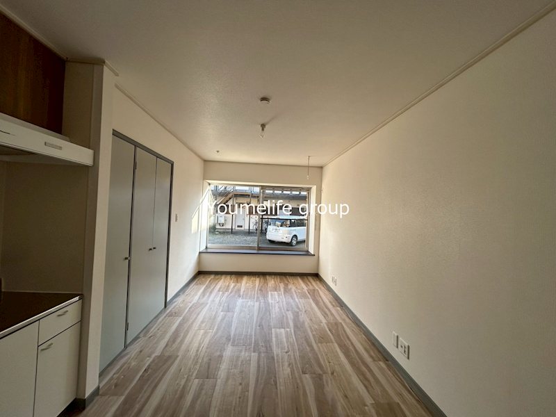 アーネスト・アツギ リビング