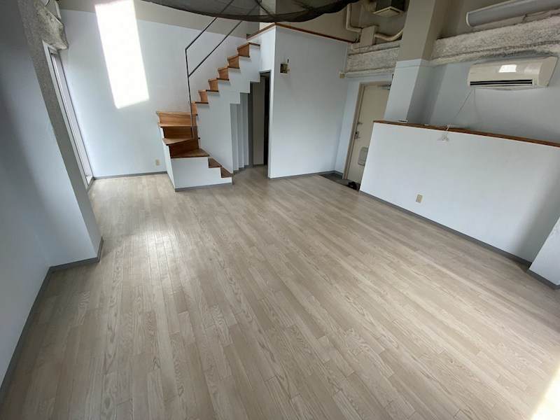 相湘明石町ビル リビング