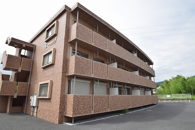 Utopia Ⅱ(ユートピアⅡ) 101号室 外観