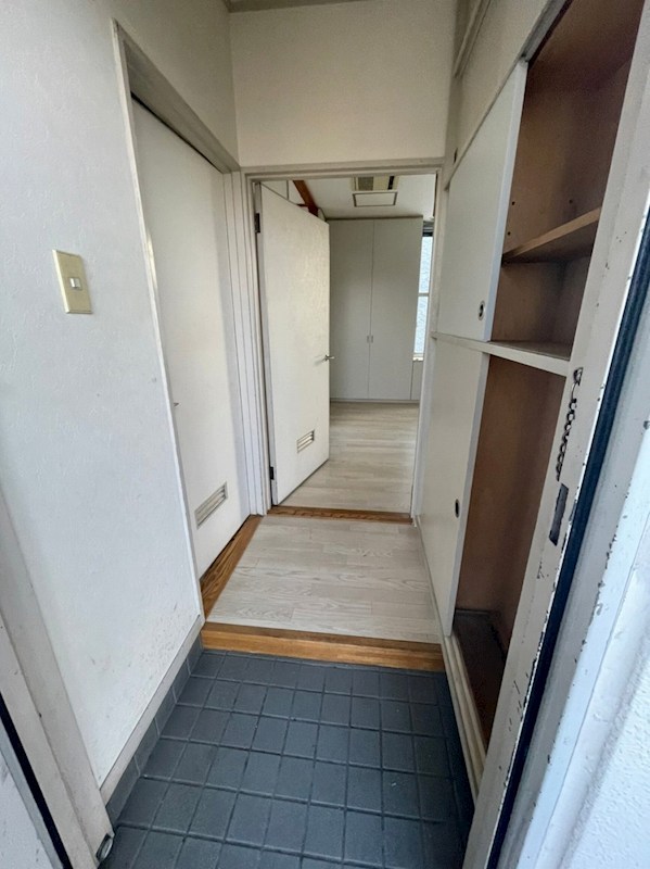 相湘明石町ビル 玄関