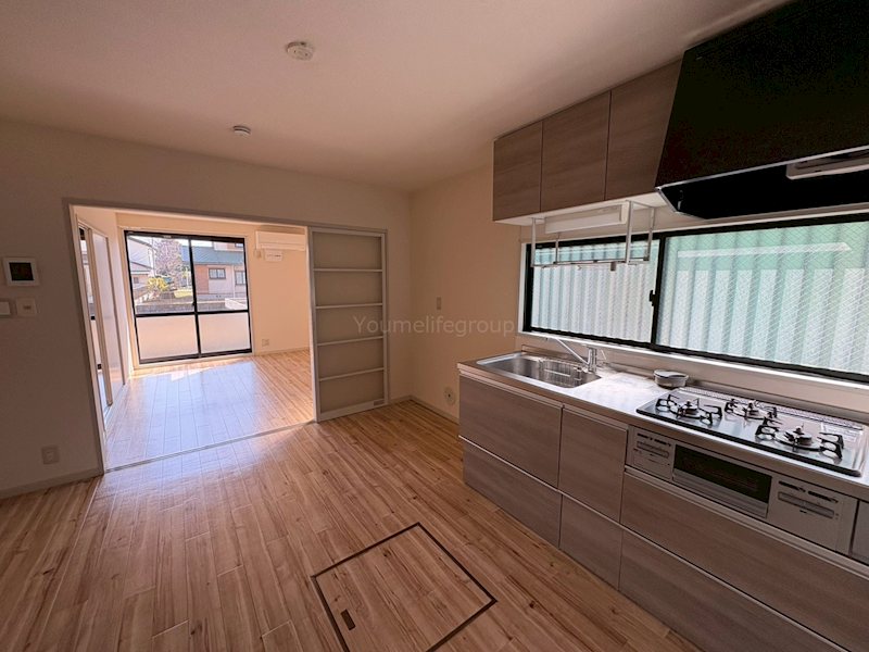 ＷＩＮ湘南Ａ リビング