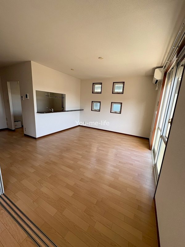 ピア　ビレッジ　Ⅱ リビング