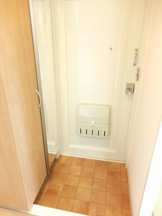 ハビテーションWADA 玄関