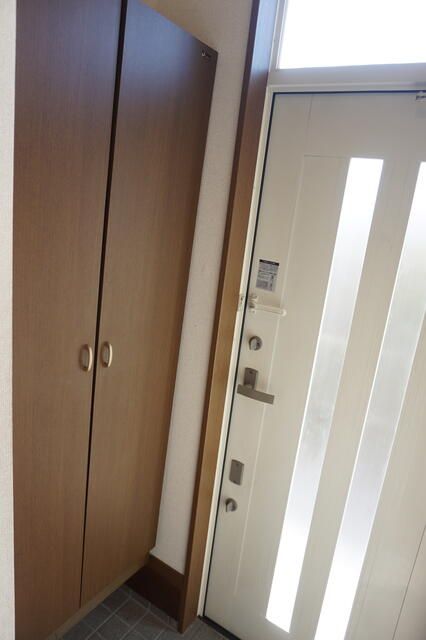 村岡東第１小塚テラス 玄関