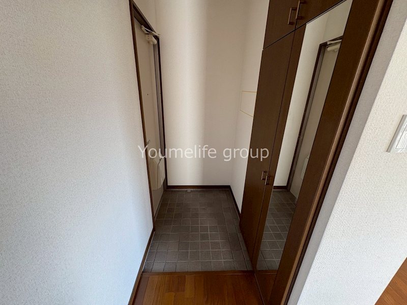 インプレス 玄関