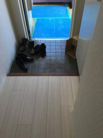 ハイドランジア 玄関