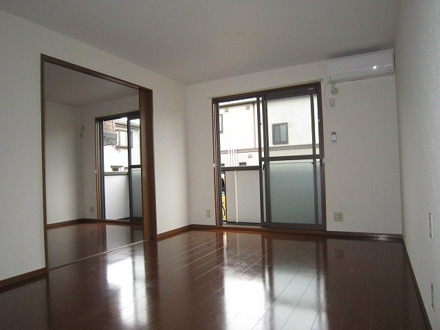 ヴェルドミールⅠ リビング