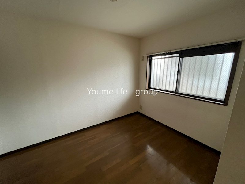 フラットハガ ベッドルーム