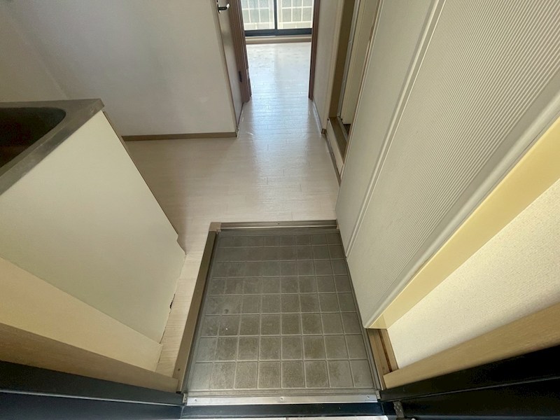 エストコート 玄関