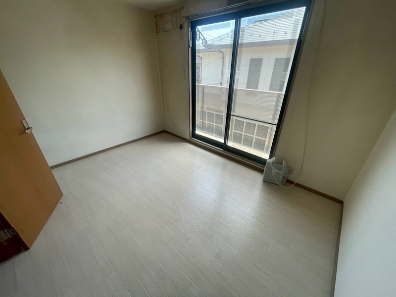 エストコート ベッドルーム