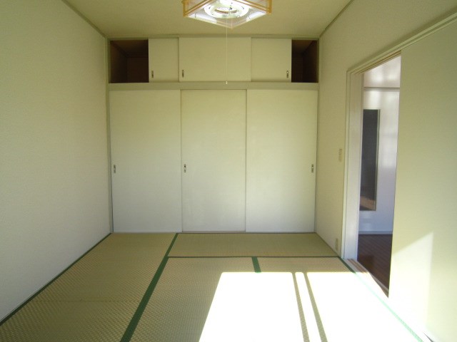 尾登ハイツ2 ベッドルーム