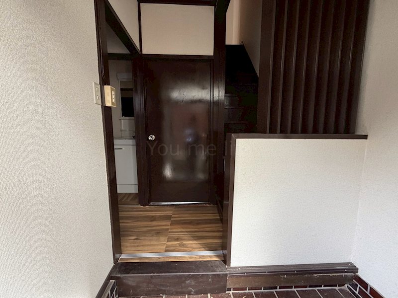 今泉２丁目テラスハウス エントランス