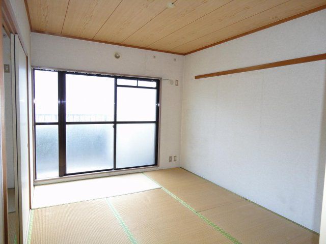 エクレール西湘 ベッドルーム