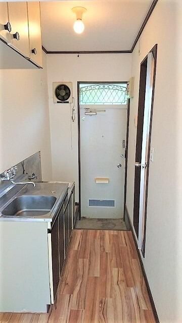 アザース愛名 玄関