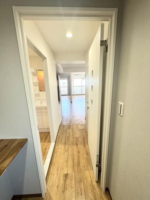 星和平塚宝町ハイツ 玄関