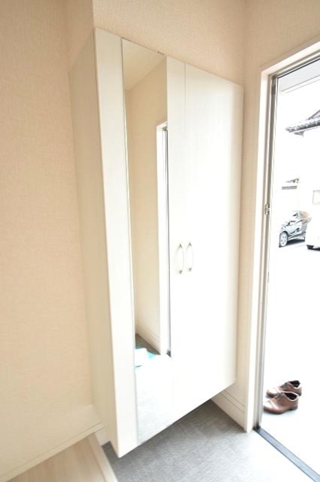 フェリーチェ 玄関