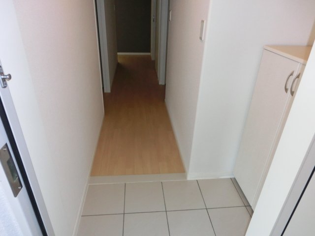 マリアージュ 玄関