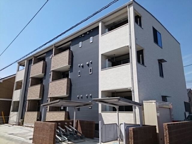 ラ・ファーレ・セゾン 102号室 外観