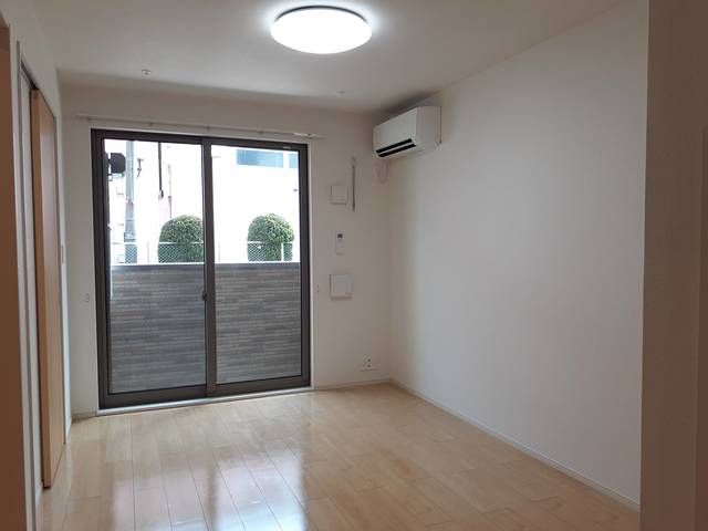 ラ・ファーレ・セゾン リビング