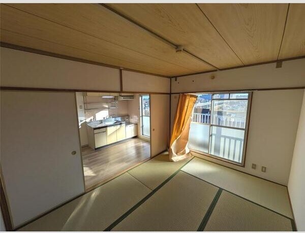 興津ハイツ ベッドルーム