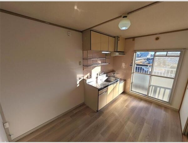 興津ハイツ キッチン