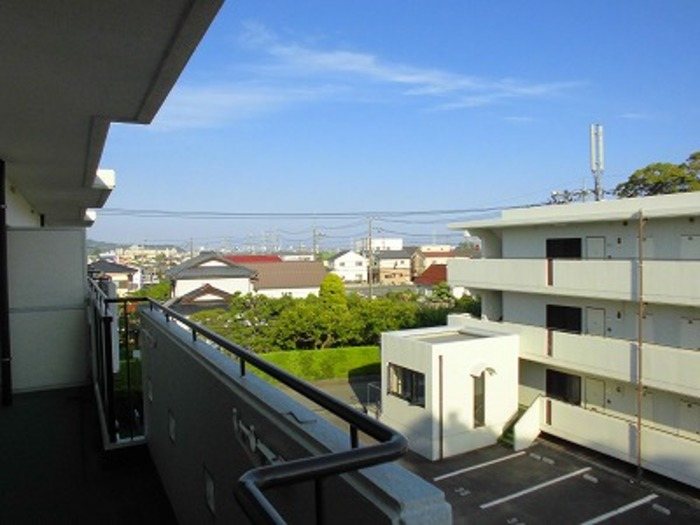 ハイツ飯泉　Ｂ棟 ベランダ