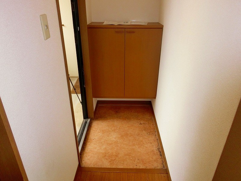 フラワーメゾン 玄関