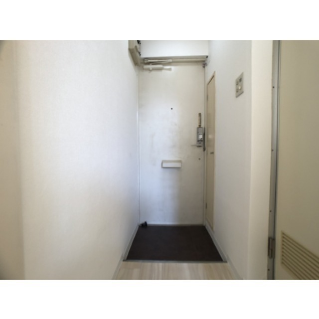 リファレンス愛甲石田 玄関