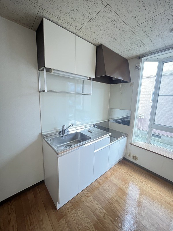 クローバーハイツB キッチン