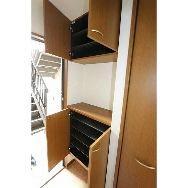 グランエトワールＢ 玄関