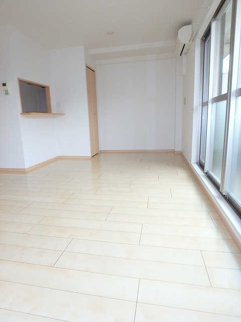 Ｋステージ本厚木 リビング