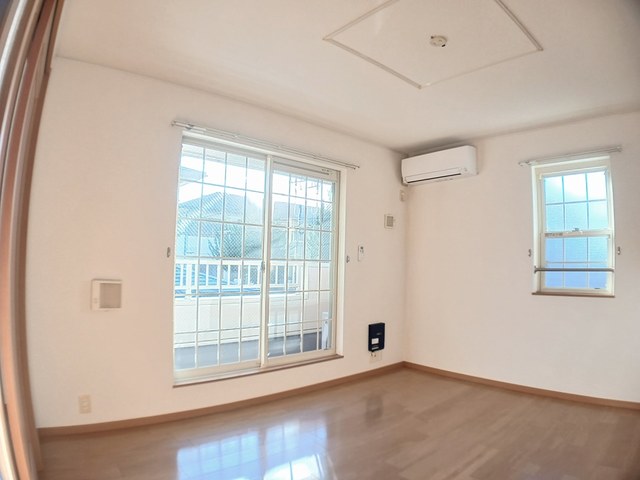 パイン　リーフ　コムロ リビング