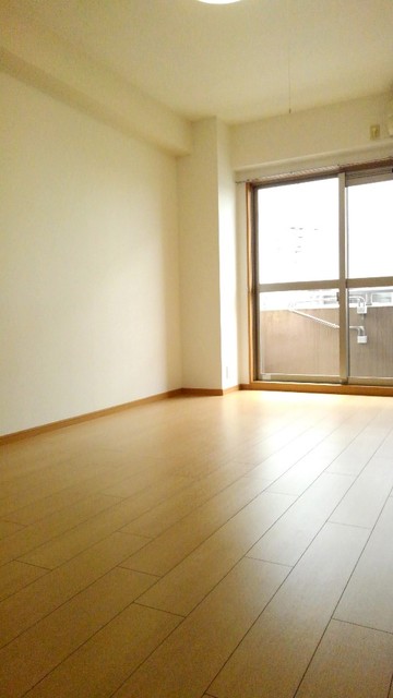 レケンス　アウローラ リビング