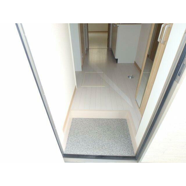 グラッサ花の木 玄関