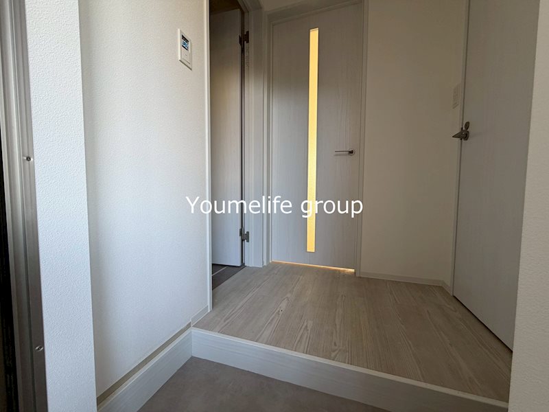 ジーメゾン伊勢原カエルム 玄関