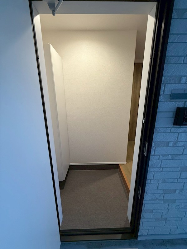 Ｆｏｒｅｓｉｇｈｔ　Ｉｎｎ南矢名 玄関