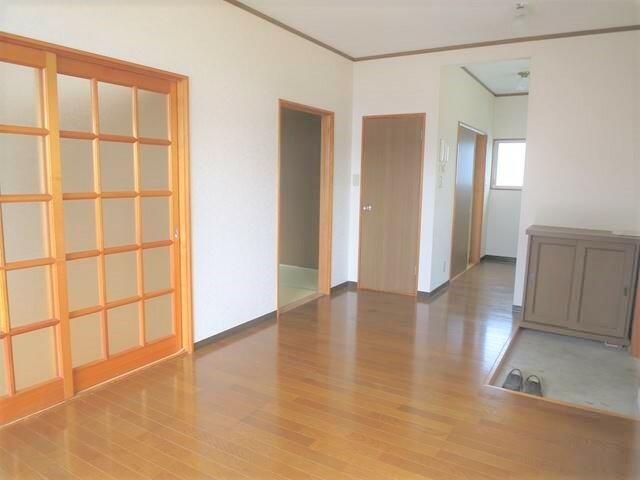 メゾンサンライトⅢ 玄関