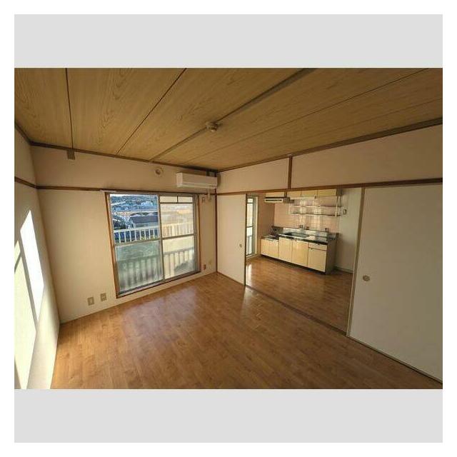 興津ハイツ リビング