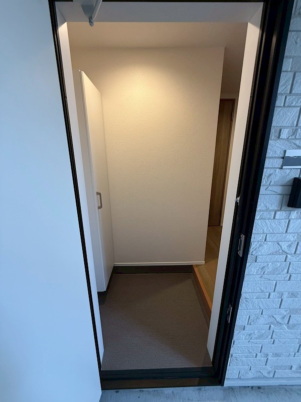 Ｆｏｒｅｓｉｇｈｔ　Ｉｎｎ南矢名 玄関