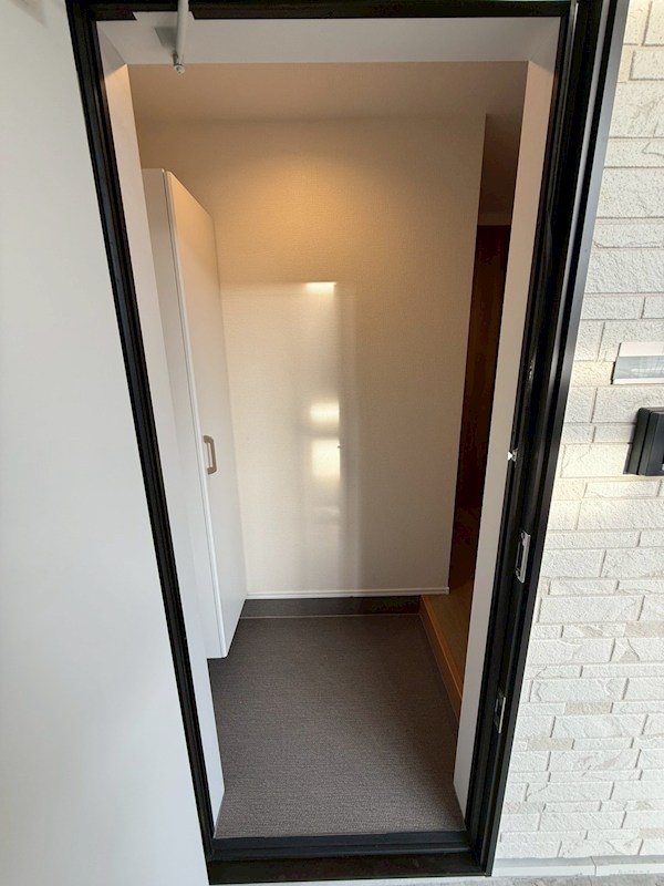 Ｆｏｒｅｓｉｇｈｔ　Ｉｎｎ南矢名 玄関