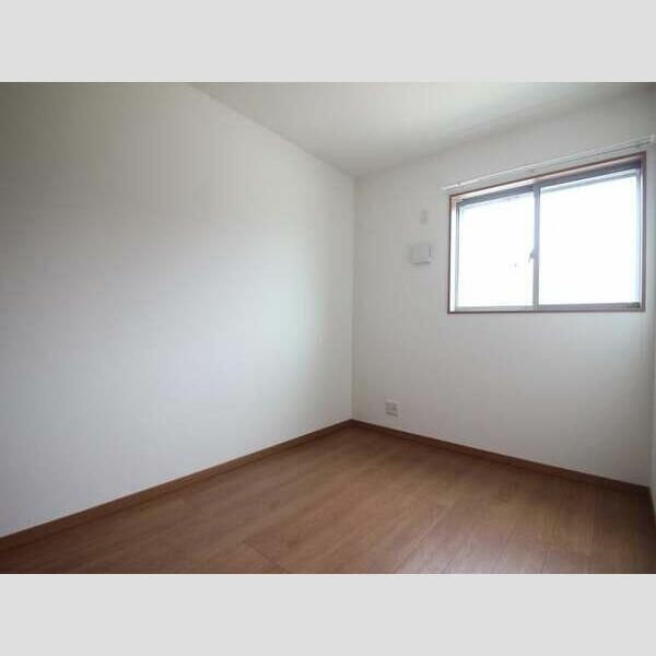 ラヴィータ２号 ベッドルーム