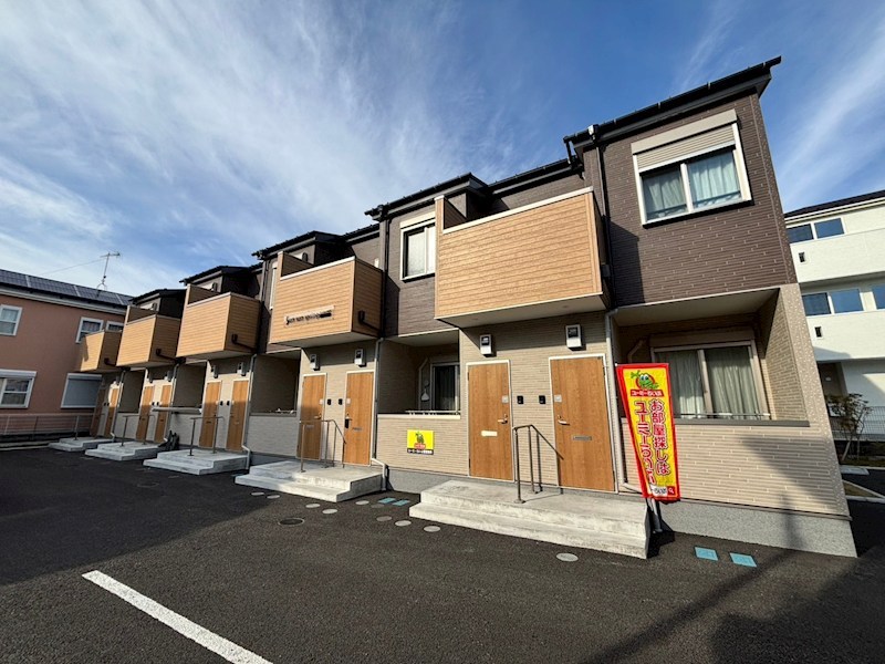 サン・サンスプリング 203号室 外観