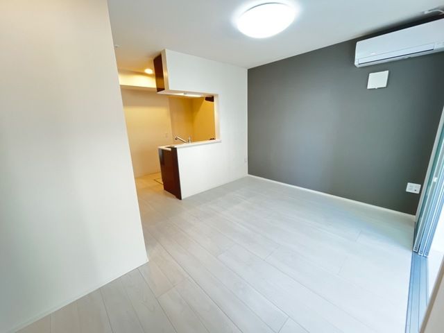 ワイズ　カーサ リビング