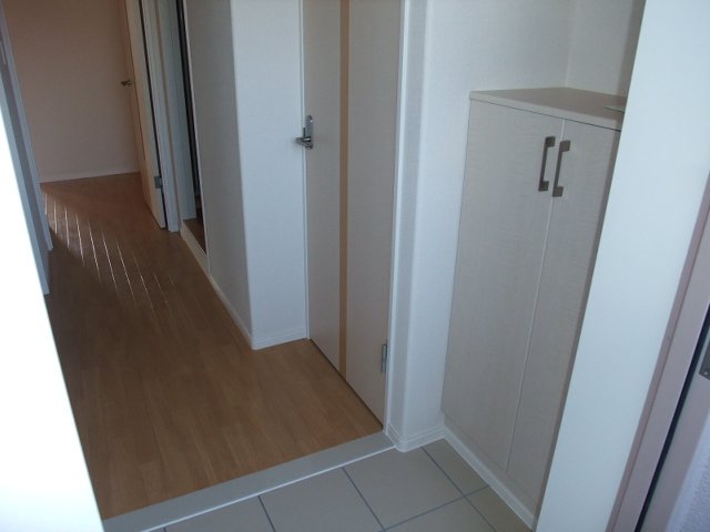 グランドパレス 玄関