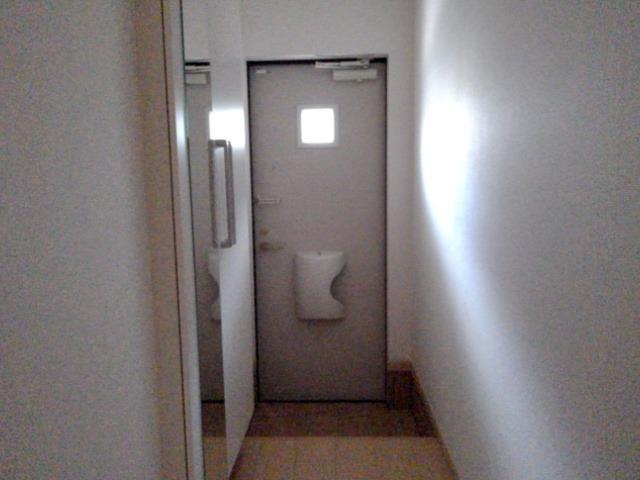 ファインブルク・Ｋ 玄関