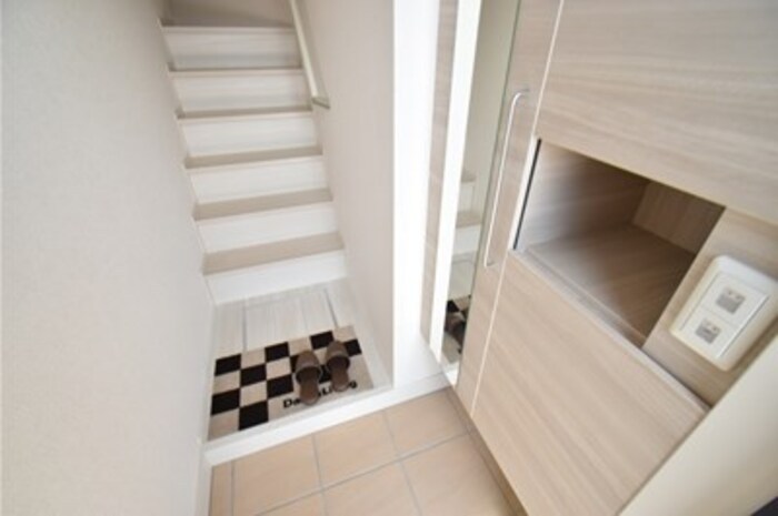 ホワイト キャッスル 玄関